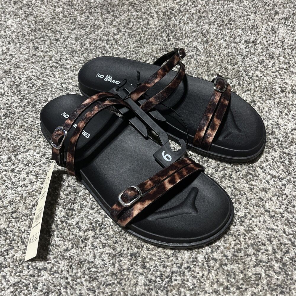 No Boundaries Women's Strappy footbed Sandals Black cheetah Size 9